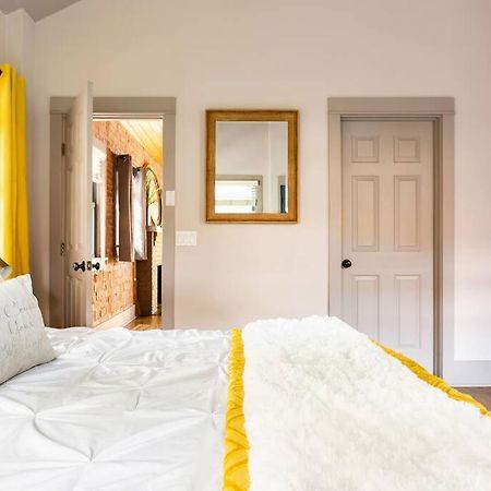 2Br Home W Parking Downtown Charm In Full Bloom! Tucson Esterno foto