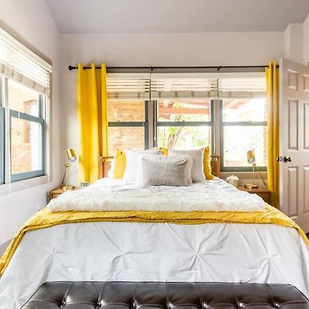 2Br Home W Parking Downtown Charm In Full Bloom! Tucson Esterno foto