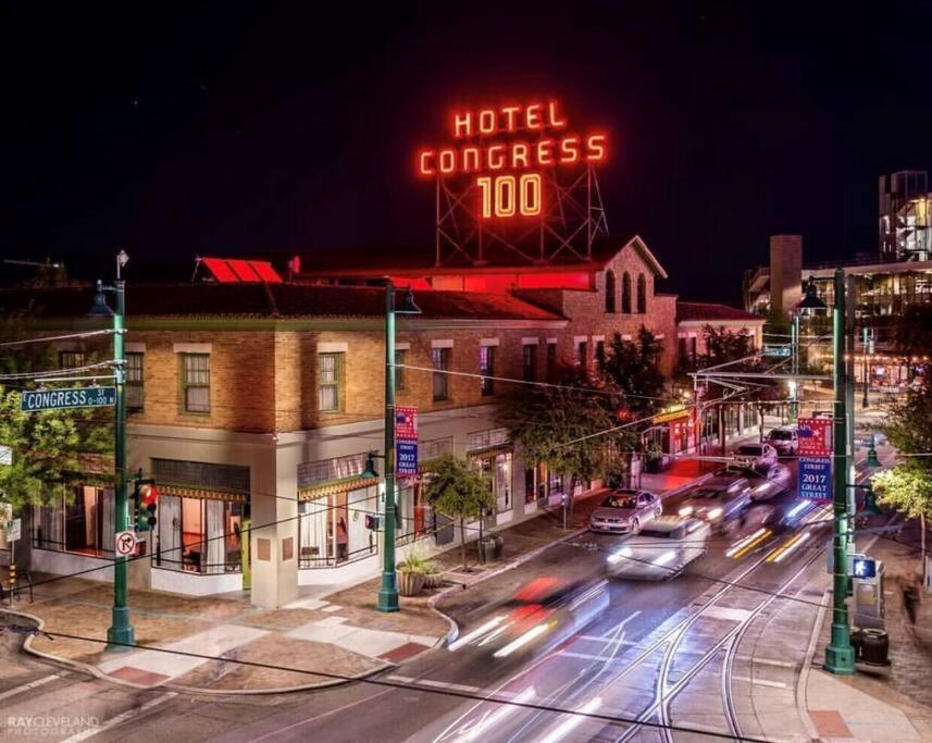 2Br Home W Parking Downtown Charm In Full Bloom! Tucson Esterno foto