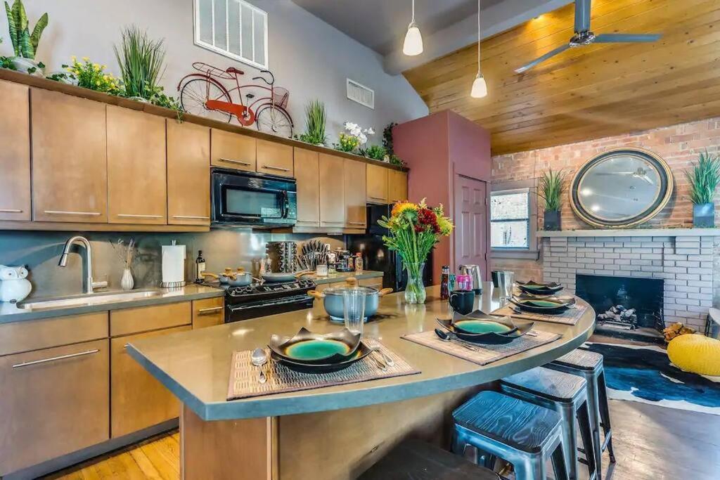 2Br Home W Parking Downtown Charm In Full Bloom! Tucson Esterno foto