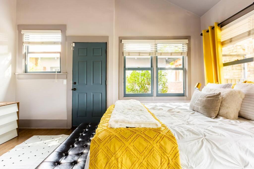 2Br Home W Parking Downtown Charm In Full Bloom! Tucson Esterno foto