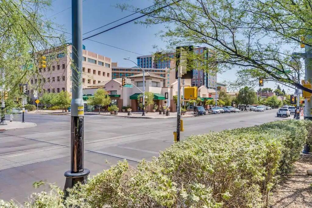 2Br Home W Parking Downtown Charm In Full Bloom! Tucson Esterno foto