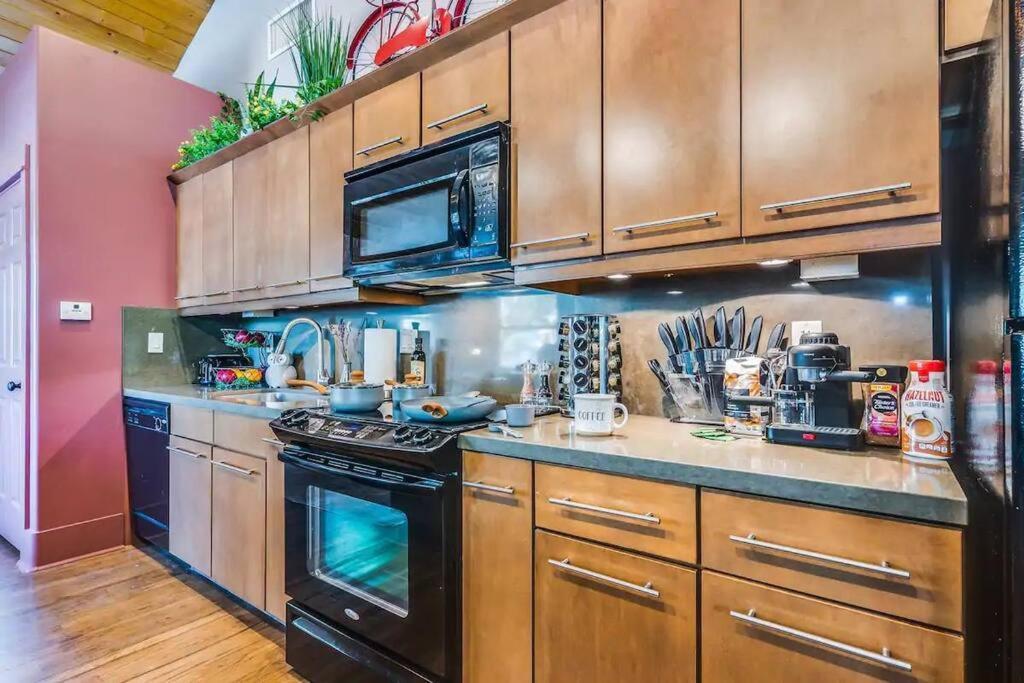 2Br Home W Parking Downtown Charm In Full Bloom! Tucson Esterno foto