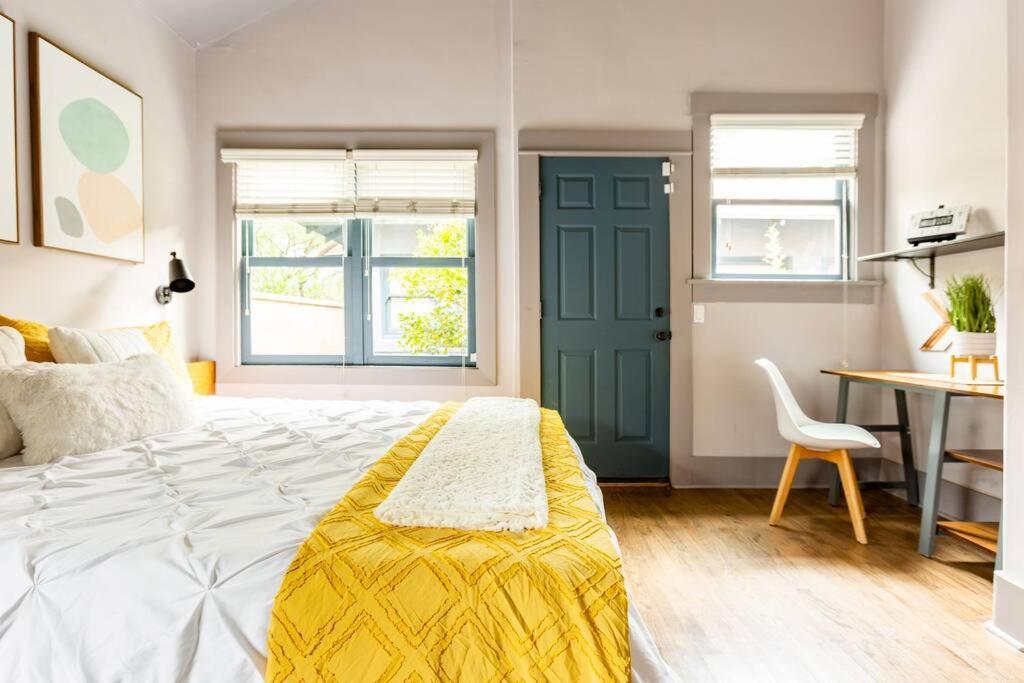 2Br Home W Parking Downtown Charm In Full Bloom! Tucson Esterno foto